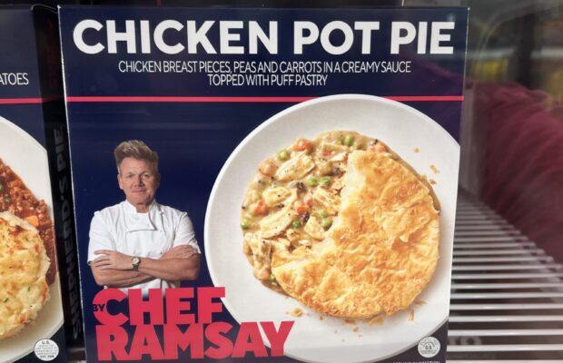 Fancy Frozen Meal Review – Gordon Ramsay’s Chicken Pot Pie